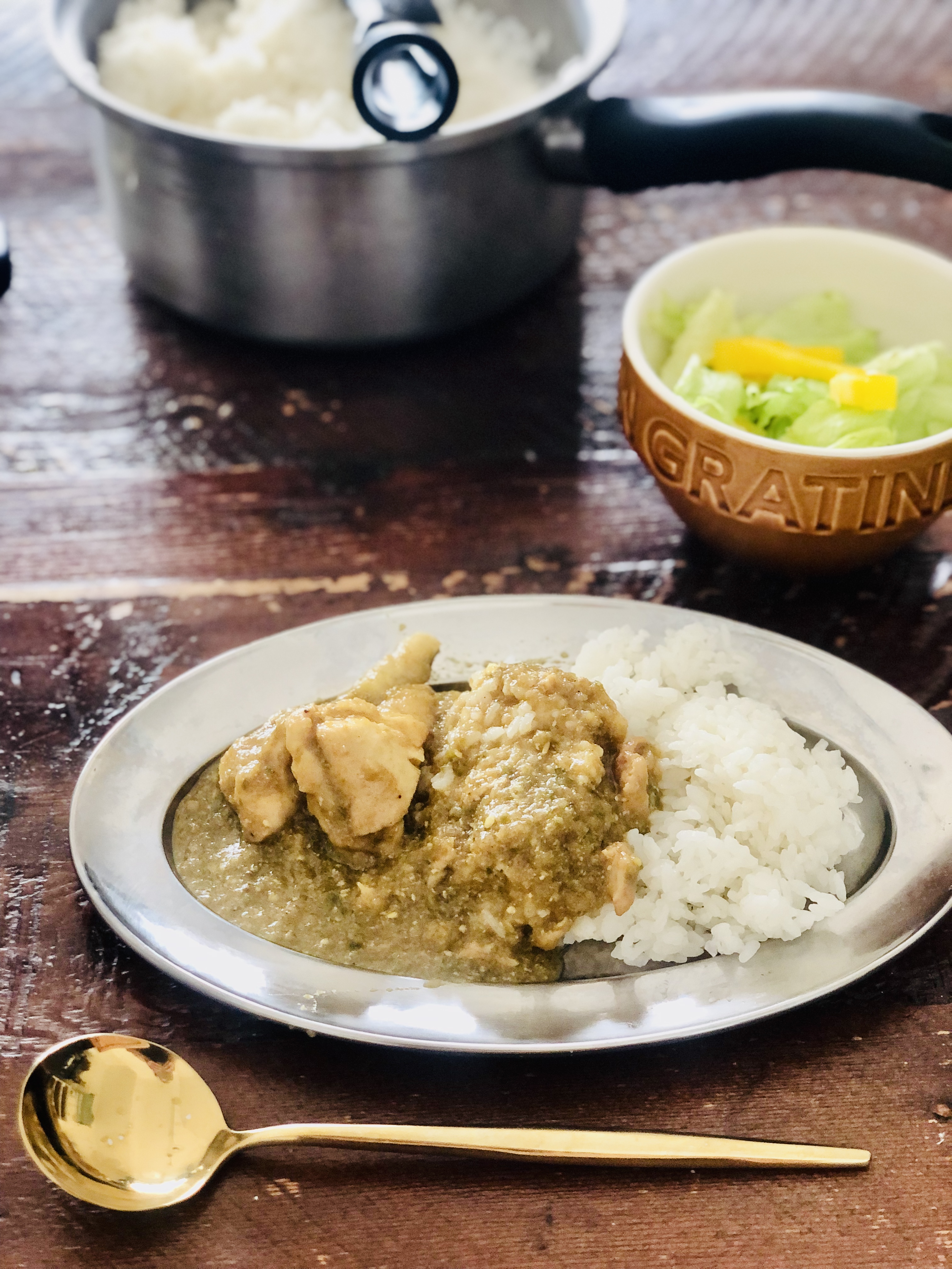 お昼はタイ風カレー