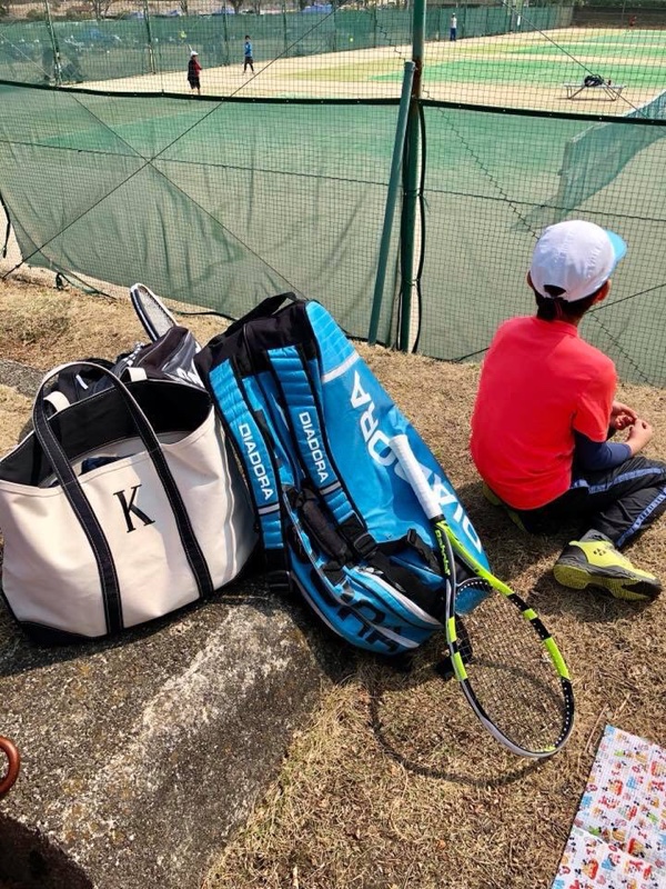 子どものテニスの試合