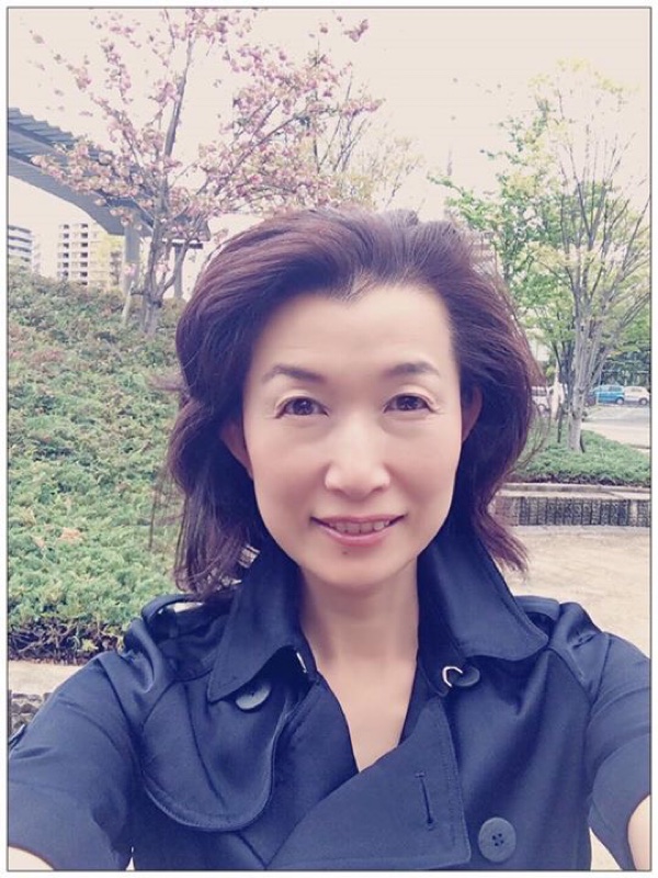 お仕事スタイル：Navy×Beige