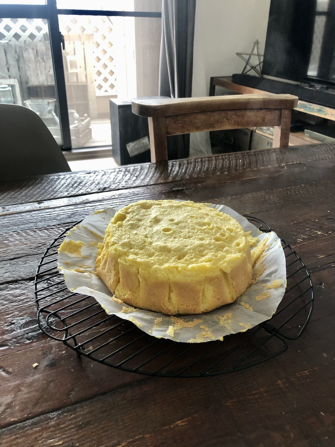 朝からサツマイモケーキ