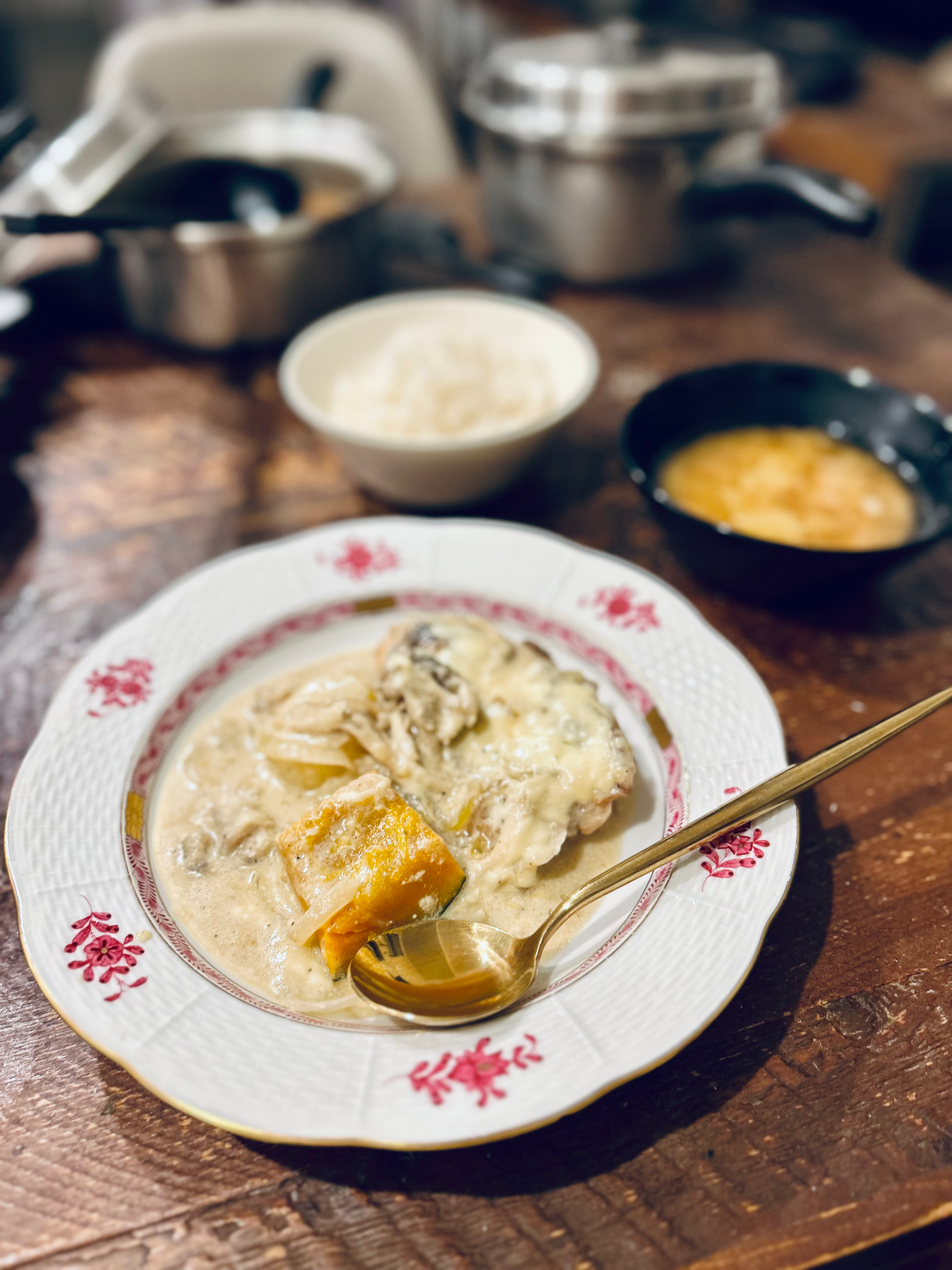 今宵はチキンのクリーム煮