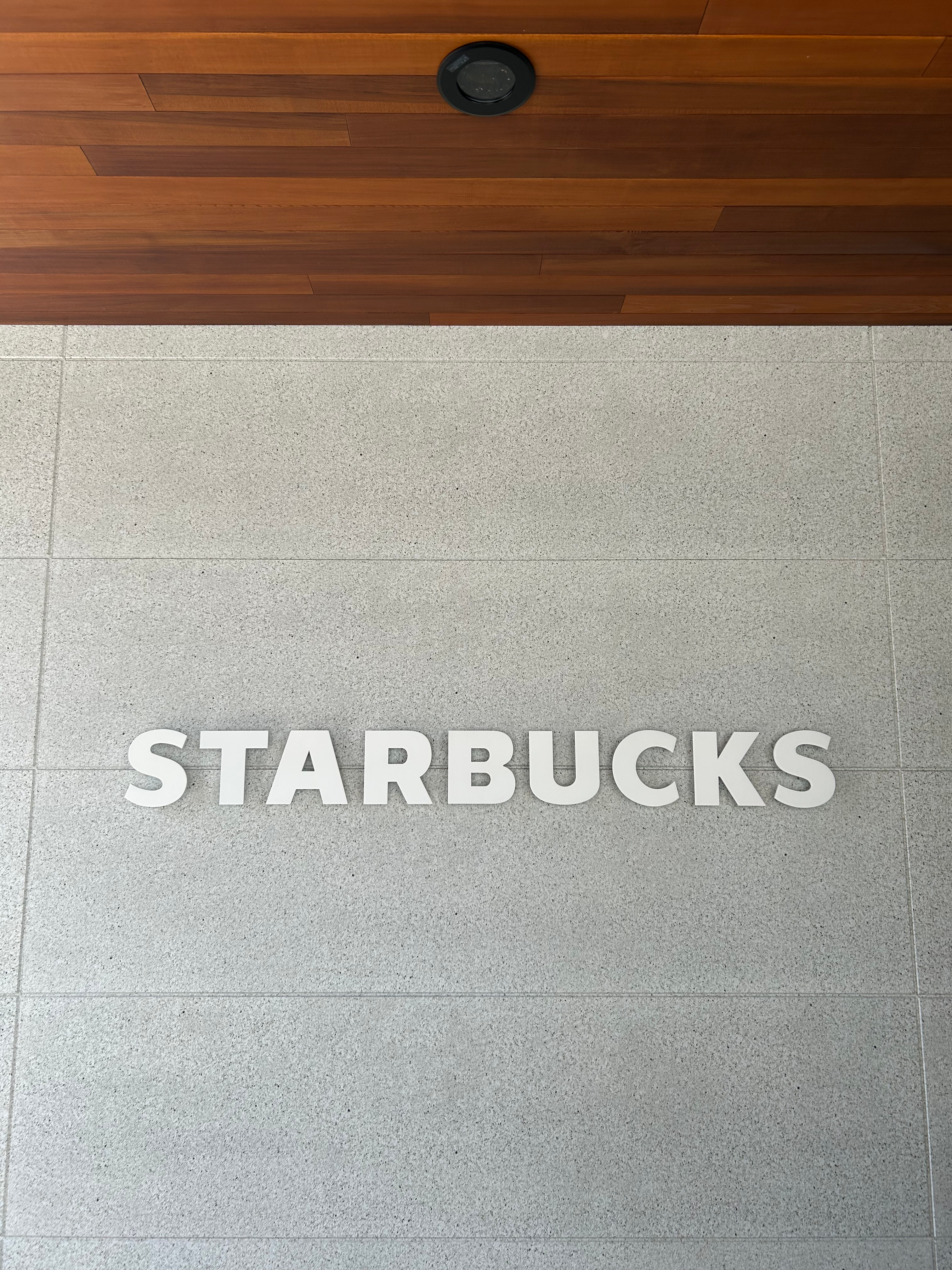 高齢の母とスタバ