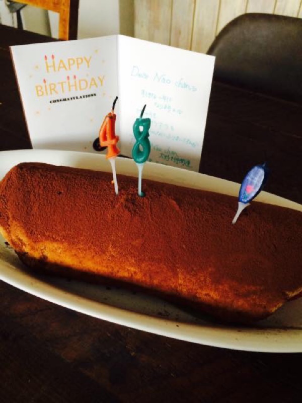 愛情のこもったバースデーケーキ