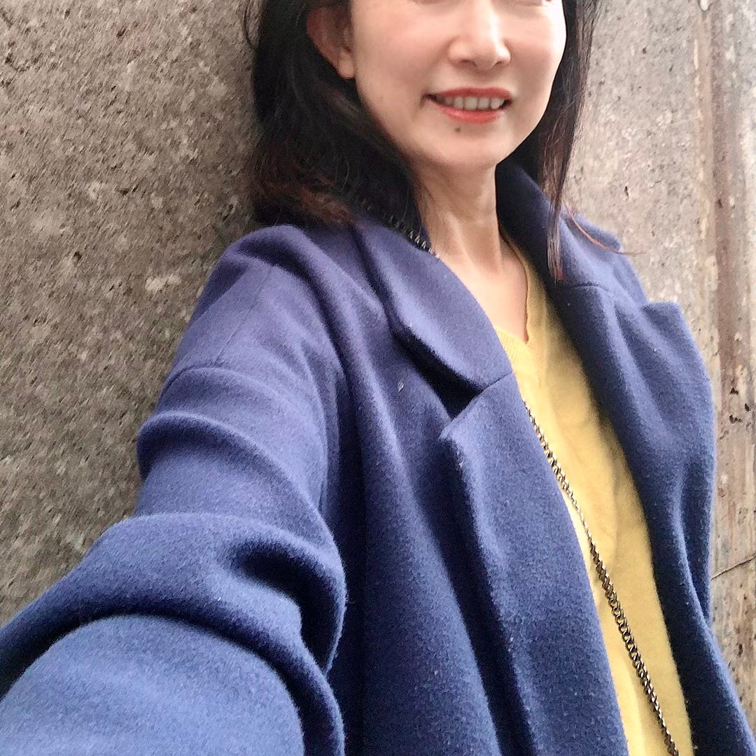 Yellow ×  Blue ×  Black 3色配色