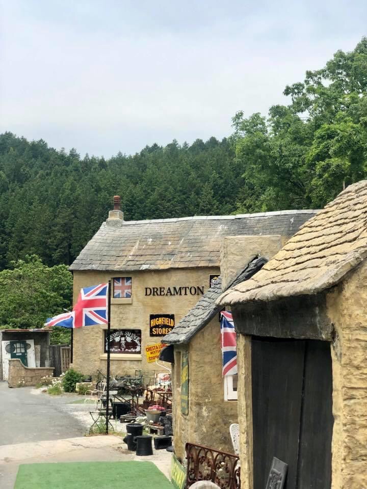 京都亀岡の山奥に再現されたイギリスの街