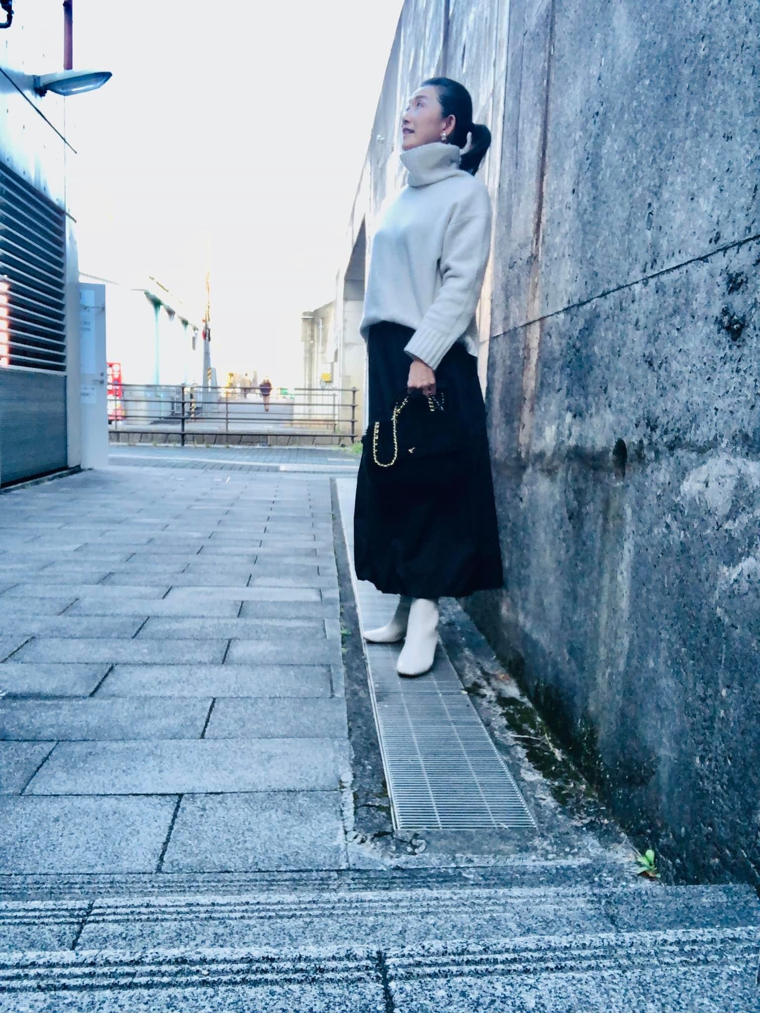 冬のWhiteファッションシリーズtopとshoesを白に