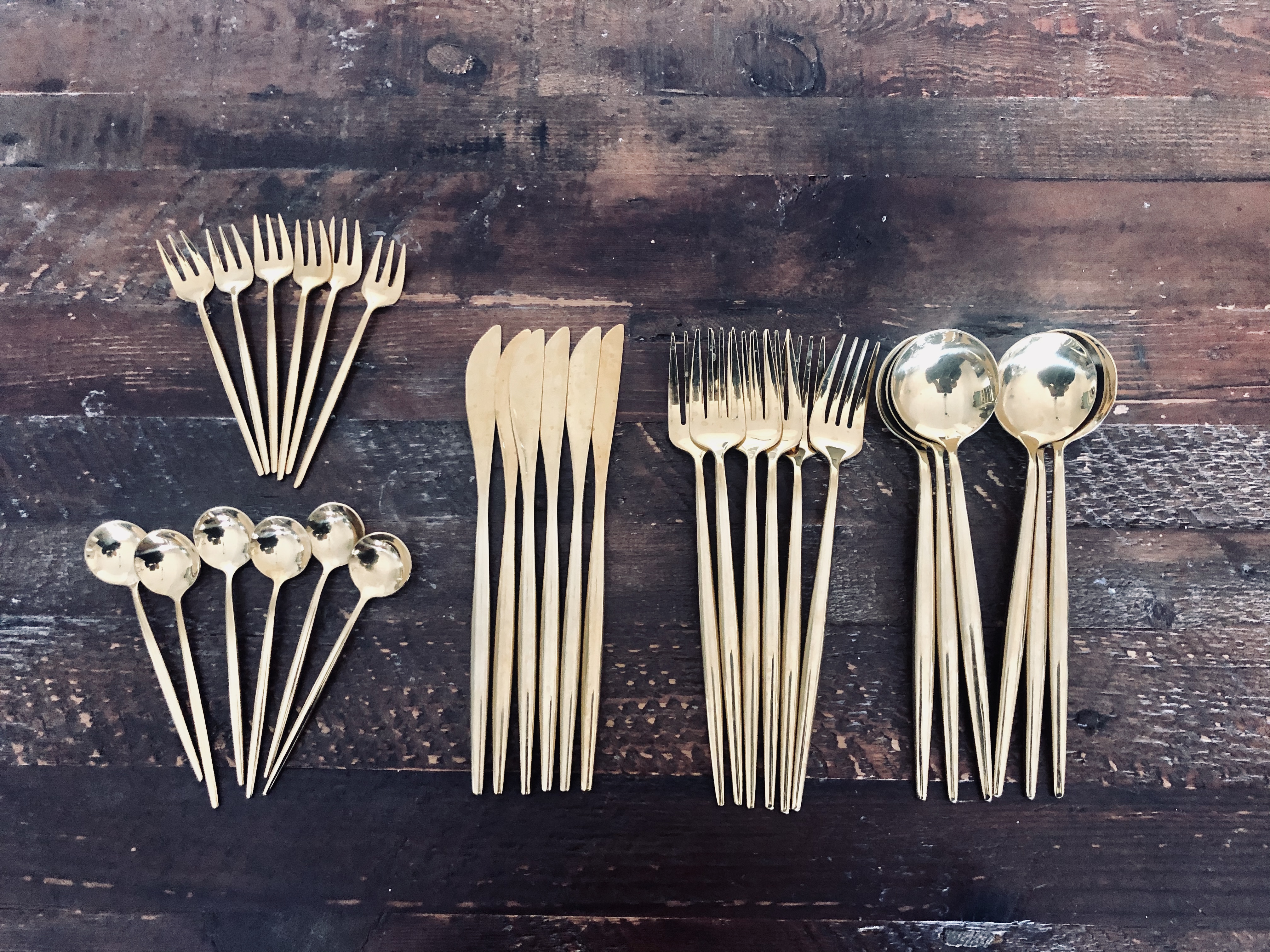 カトラリー入れ替え