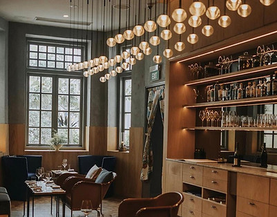 bunchofballs - restaurant.jpg