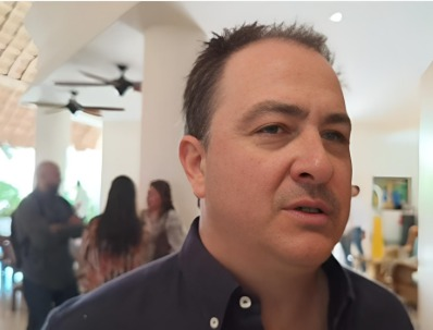 Hernán González, titular de la Secretaría de Ordenamiento Territorial de Solidaridad. “La prioridad es embellecer el municipio y ofrecer una imagen urbana digna de lo que merecen los playenses”.