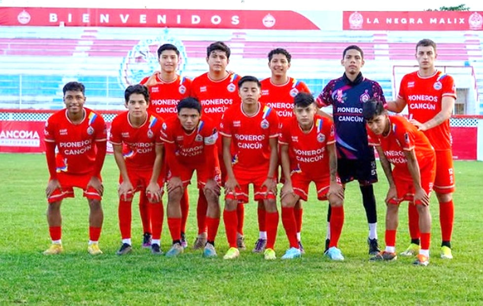 Pioneros Junior de Cancún se preparan para disputar su último compromiso de la temporada regular en la Liga TDP, enfrentando como visitantes al Boston del Cancún FC, este sábado 26 en el CEDAR.