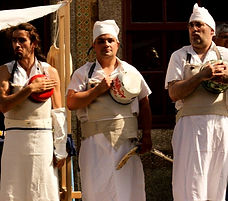11109686_1021161434568145_8233360037712018744_n_edited.jpg