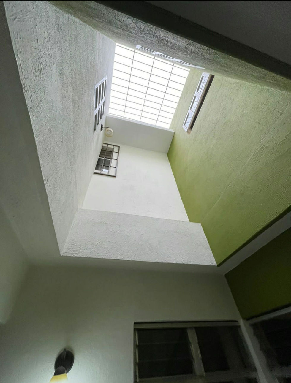 Miniatura: Edificio con 4 apartamentos en zona 1 Quetzaltenango 