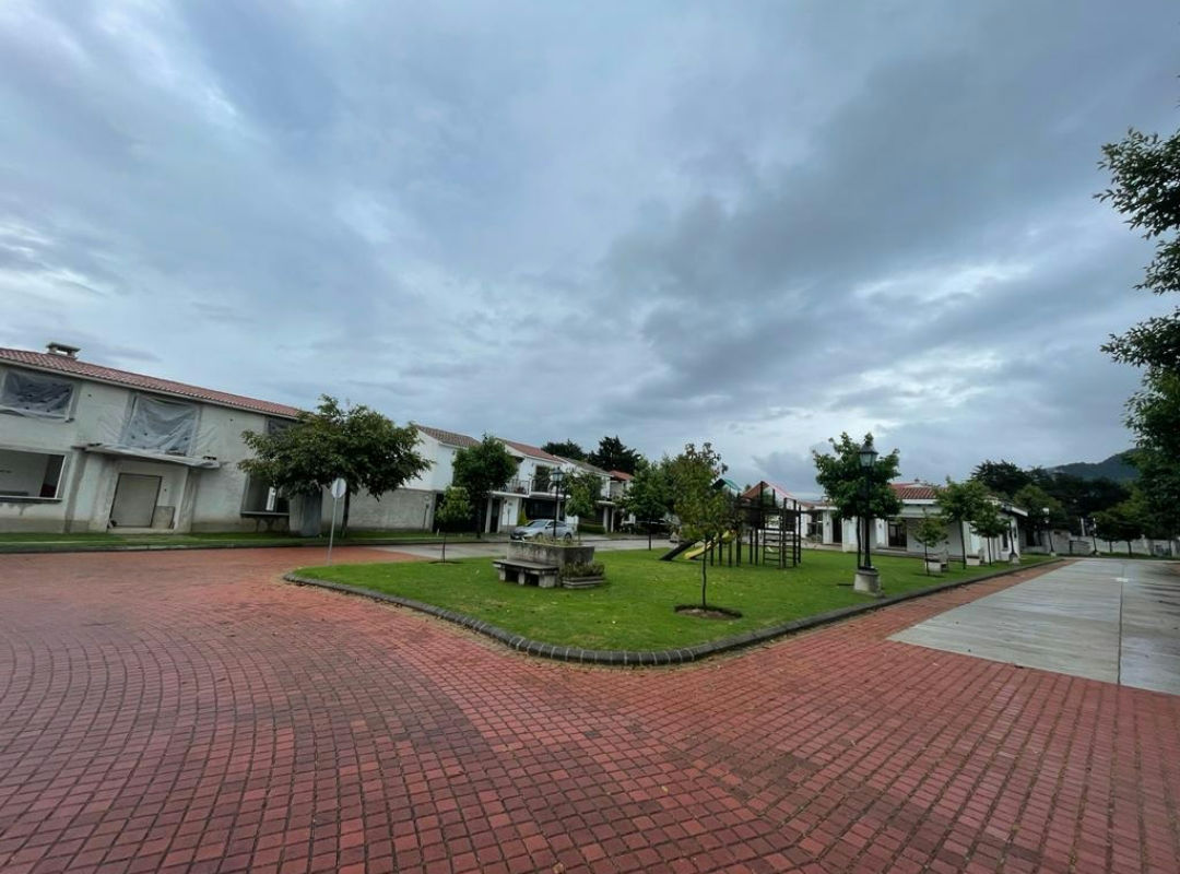 Casa en condominio Burgos Quetzaltenango 