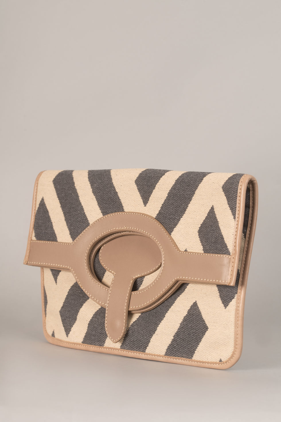 Thumbnail: Clutch Soho Grey