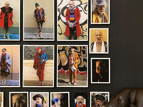 Fotogtafie di Antonio Brizzolari scattate da Aldo Fallai all'interno dello Spazio 