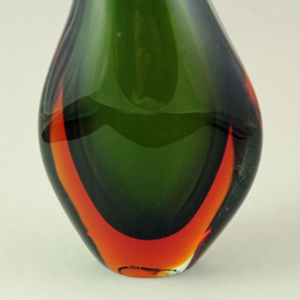 Miniaturbild: Close up Flavio Poli Seguso Murano Vase – Organic Green and Amber Sommerso Sculpture