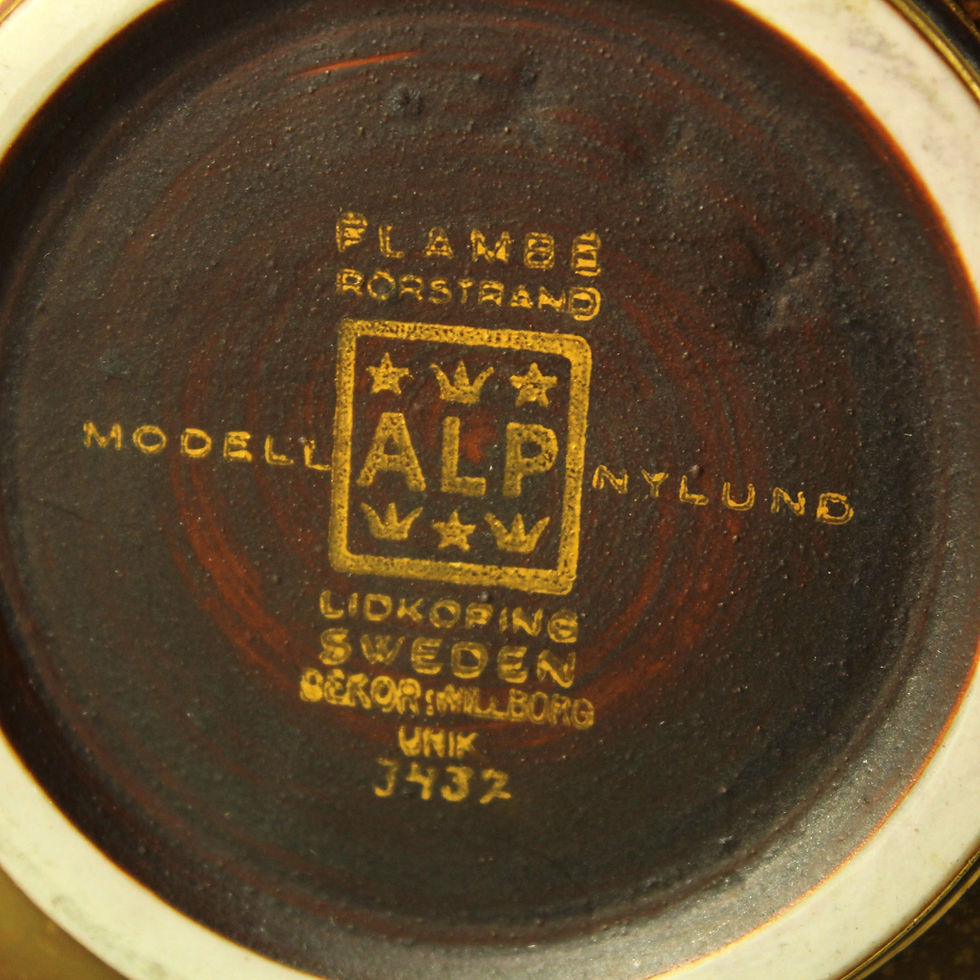 Miniaturbild: Bottom with signature