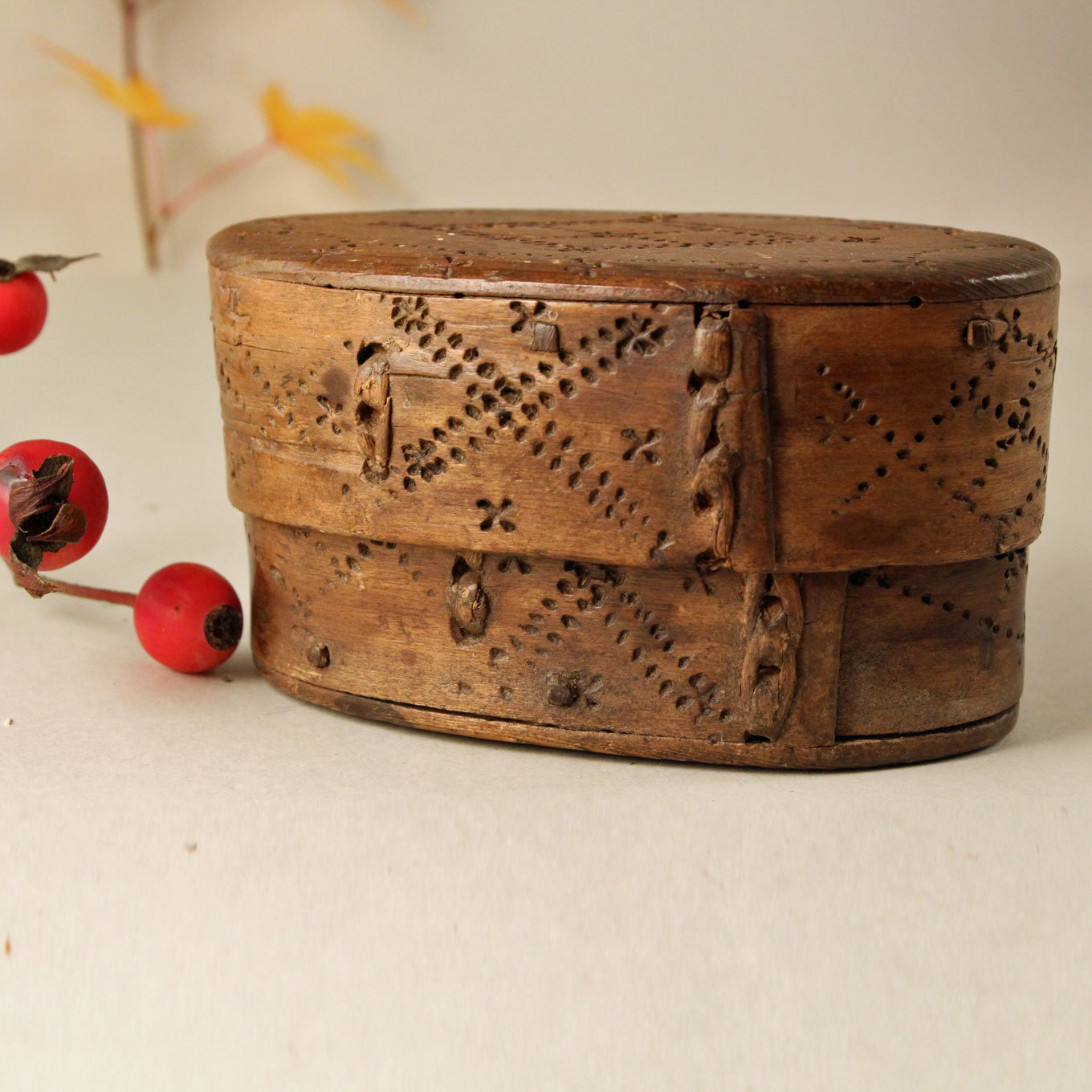 Wood Home & Living Home Improvement Birch bark snuff box vintage hand