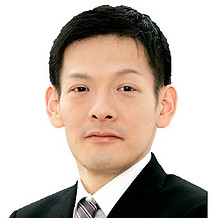 プロフィール社員PNG_edited.jpg