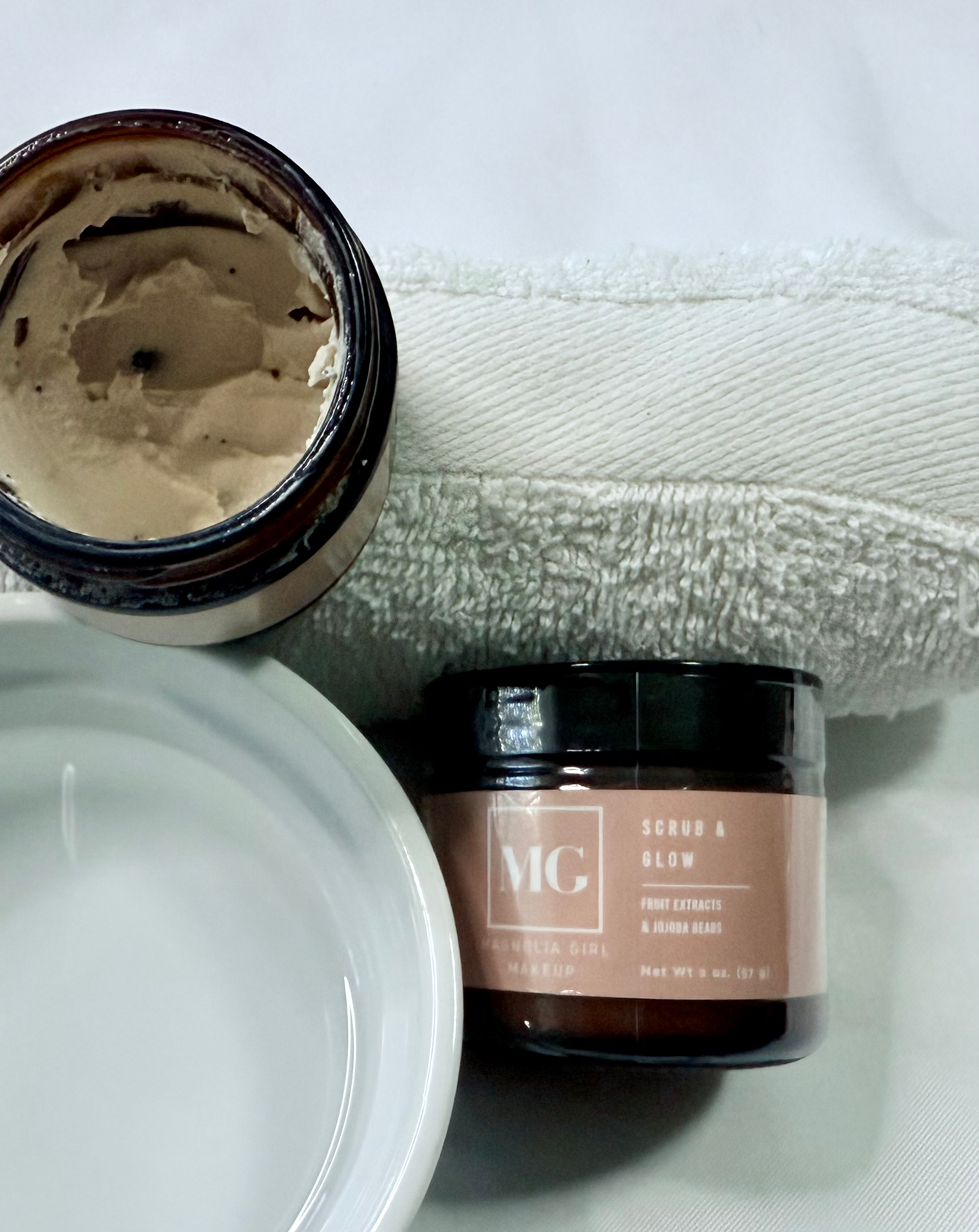 Scrub & Glow Exfoliating Face Scrub
