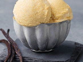 NO-FUSS VANILLA ICE CREAM