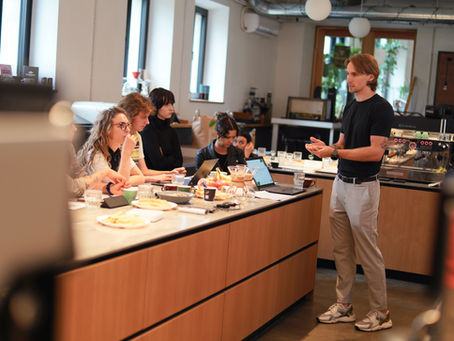 Podzim plný kávy: přihlas se do soutěží a kurzů SCA