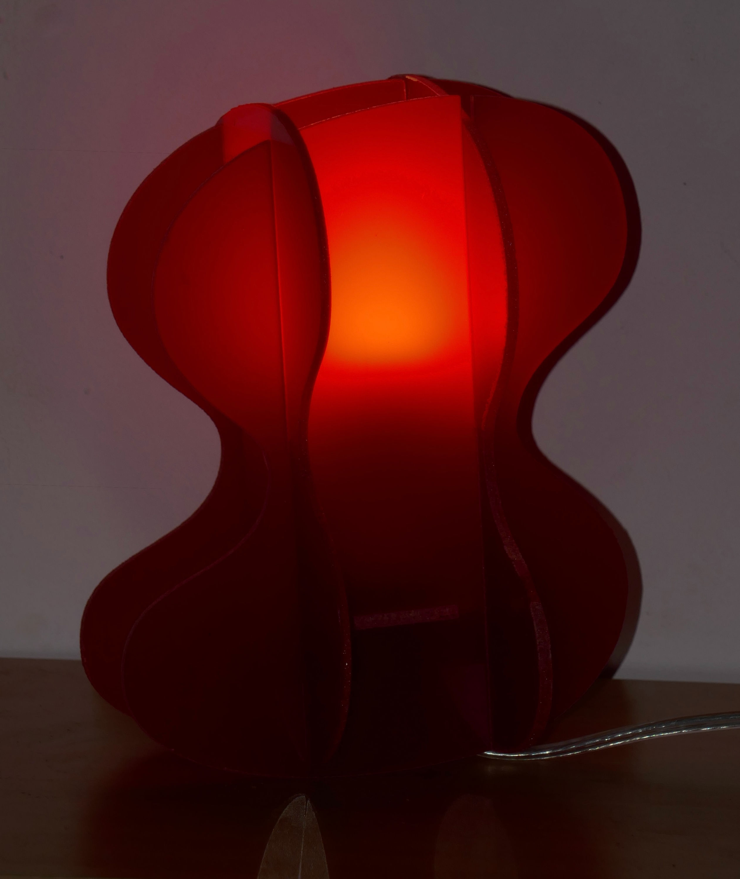 Lampe en plexi personnalisée en 2D Laser