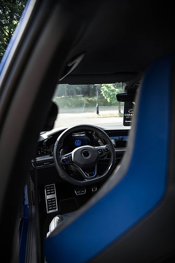 GOLF 8 R (37).jpg