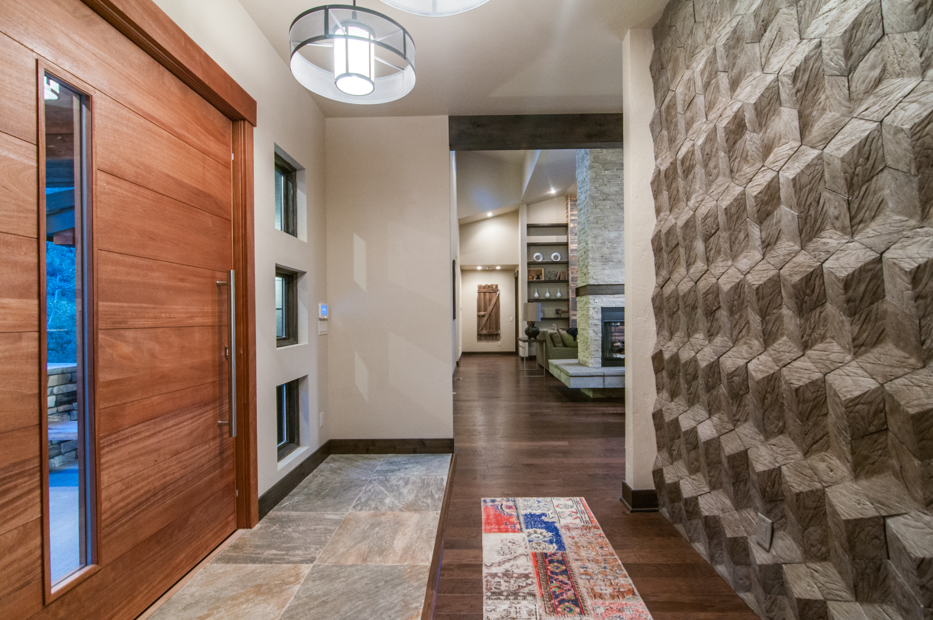 Entry_high_1928407