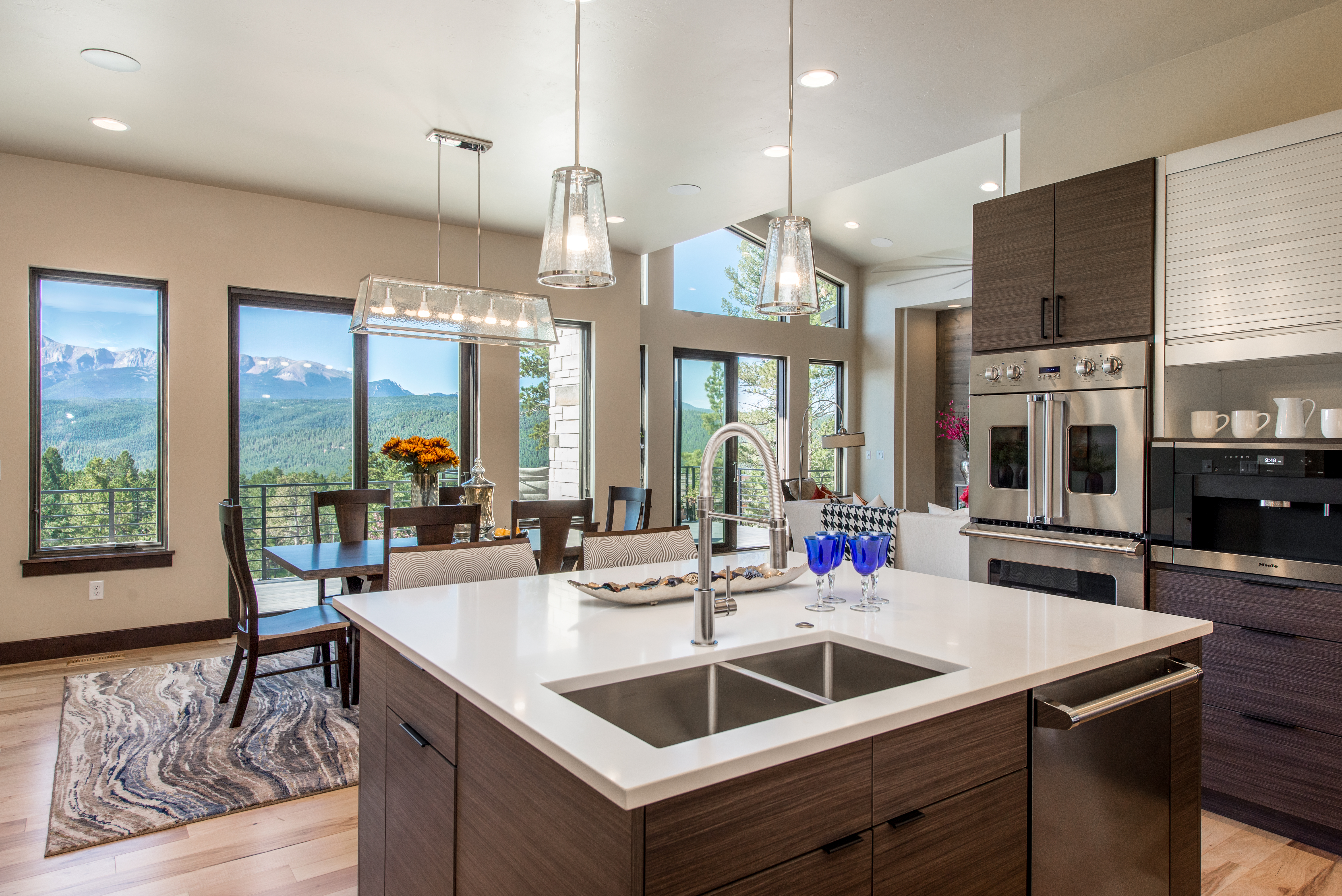 260_ThunderRidgeDr_062_Kitchen-Edit