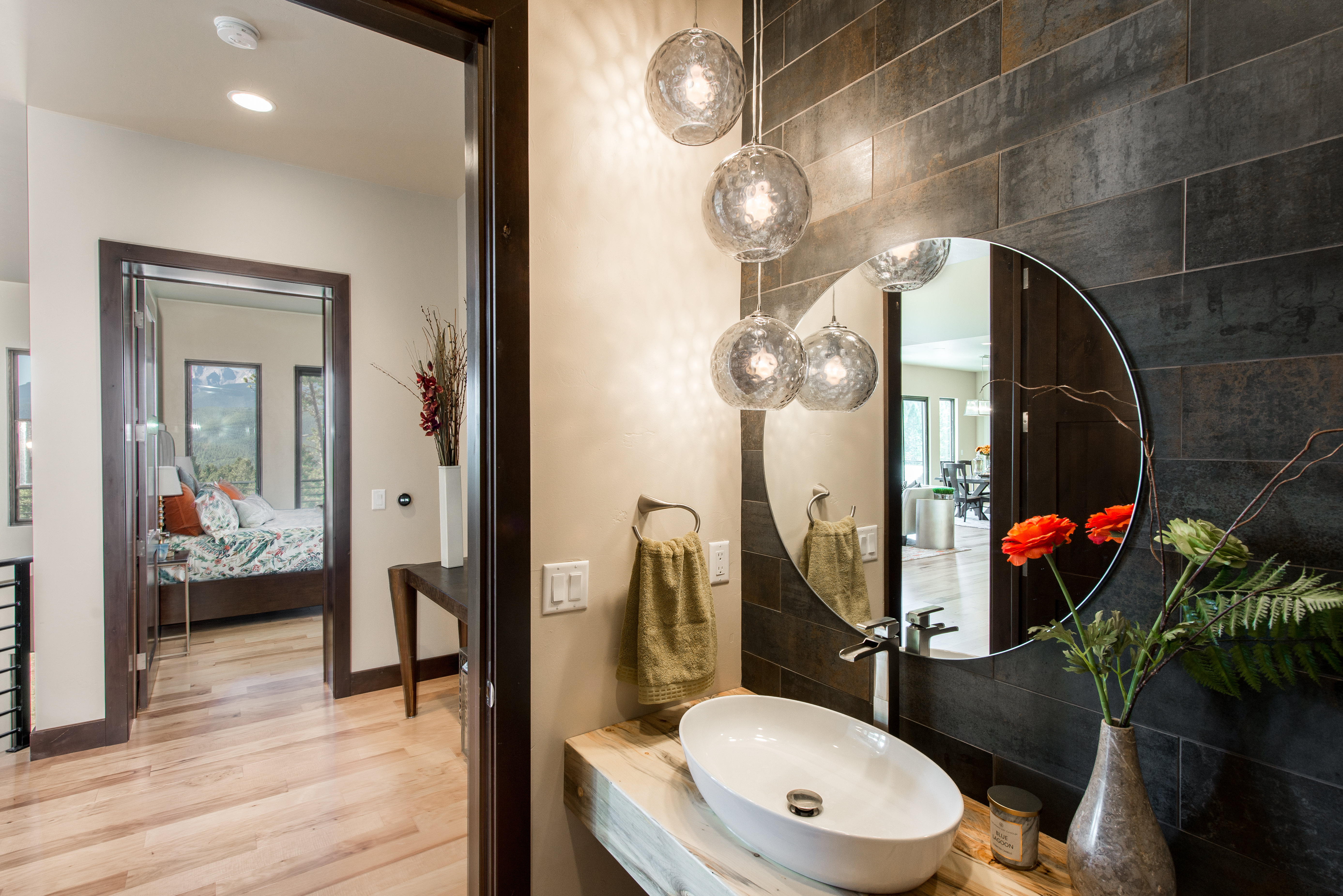 260_ThunderRidgeDr_035_Powder Room-Edit