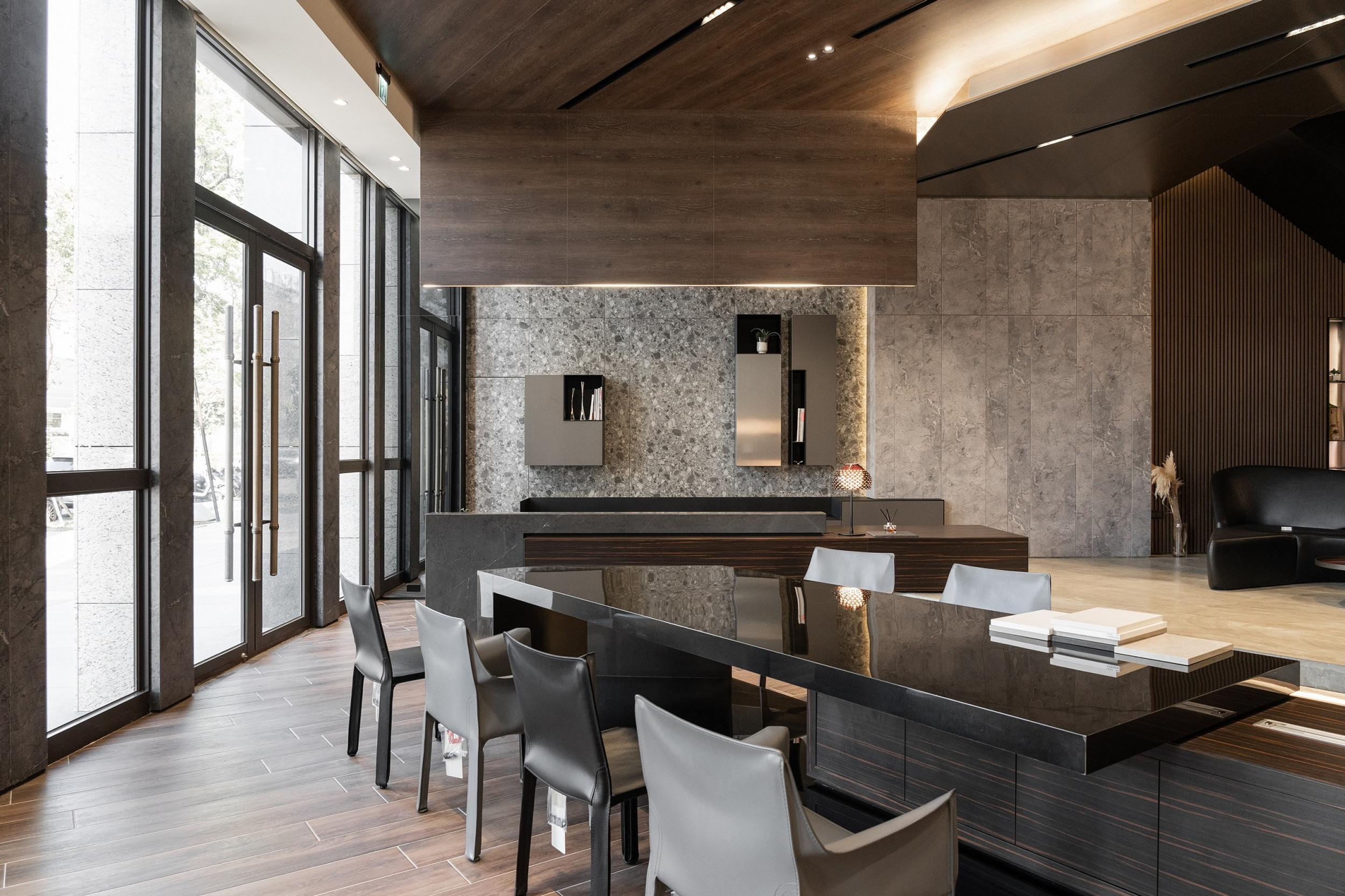 SHENBAO 伸保木業台中展示中心 - 有隅空間規劃所Haven Space Design