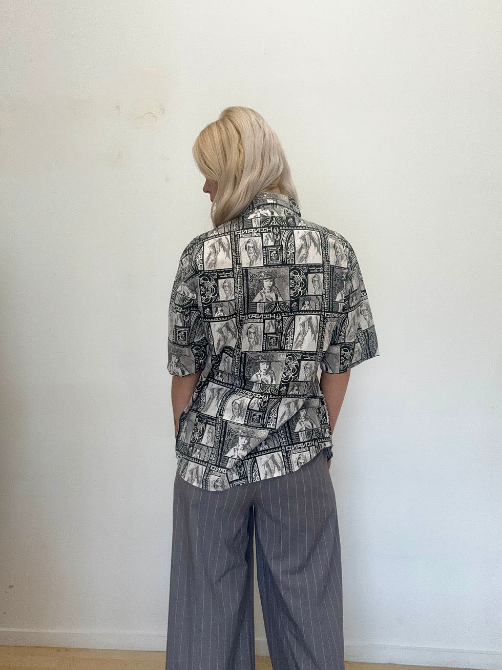 Thumbnail: Tahitian Print Shirt - Mens Size S