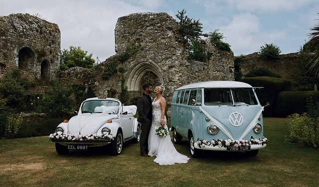 Something Blue Car Hire - Louise & Bluebell (photo by Scarlett Cook photos)