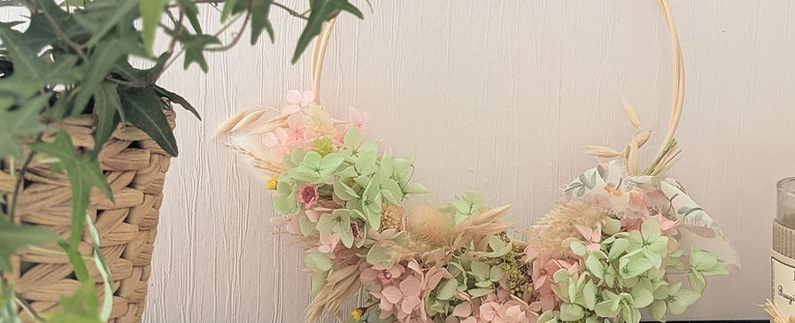 couronne-fleurs-sechees-printemps-creation-artisanale.jpg
