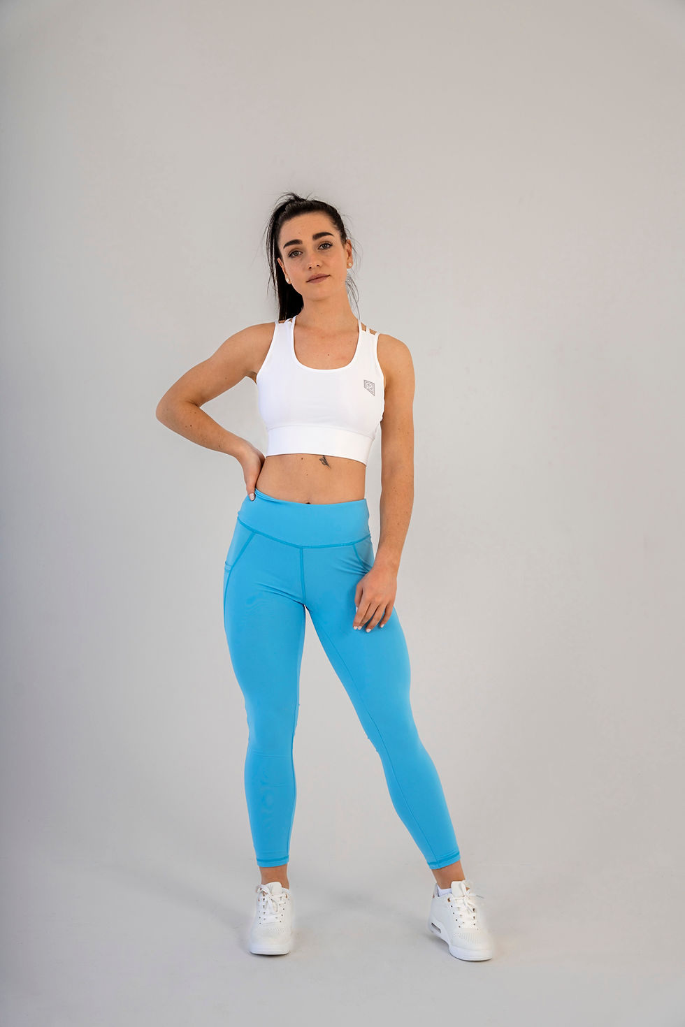 Thumbnail: Women leggings tights with lining in sky blue front