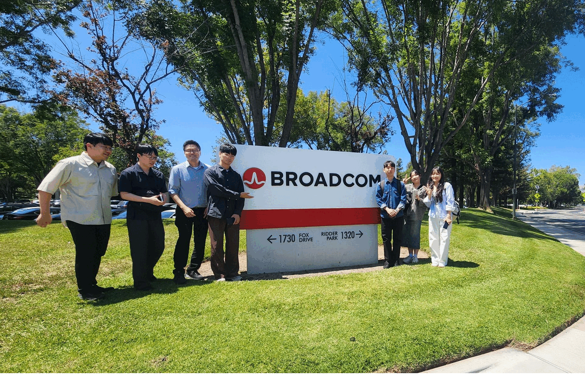 With Dr. Hyunseok Choi @ Broadcom, San Jose