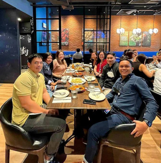 The best conversations happen when there's good food. :D