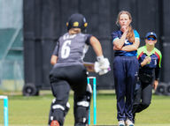 Marlow, Emma, penny for 'em, v Thunder, Sale, 18-5-2022, 1DX27848.jpg