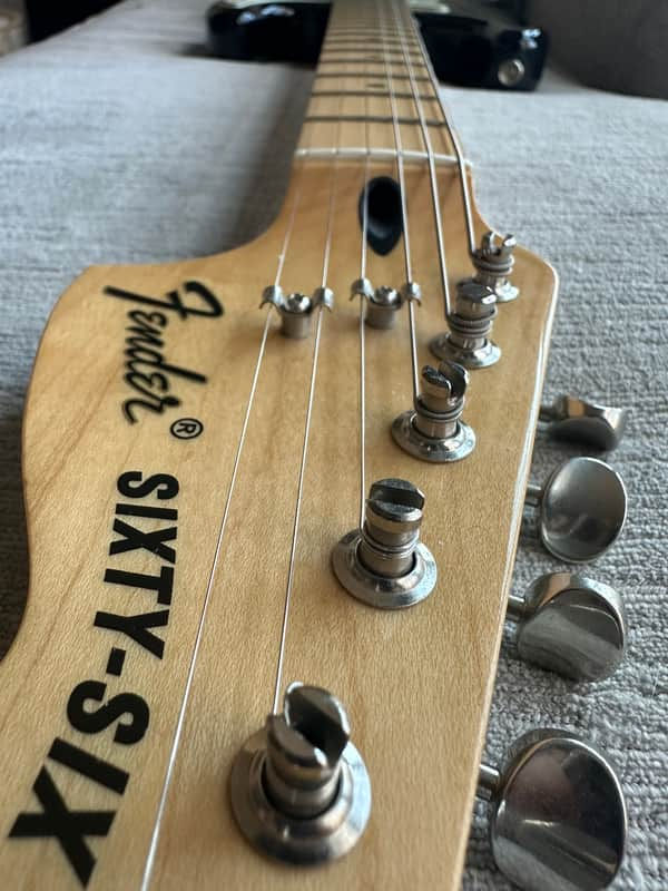 Thumbnail: Fender Alternate Reality Series Sixty-Six HSS Maple Fretboard 3-Tone Sunburst