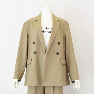 カーキジャケット前