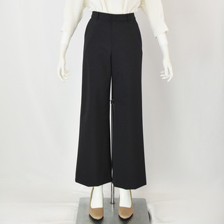 ワイドパンツ前
