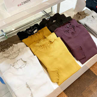 ハイネックニット2