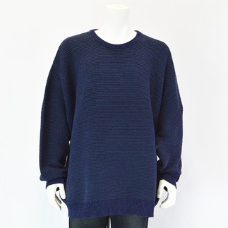 ネイビーニット前