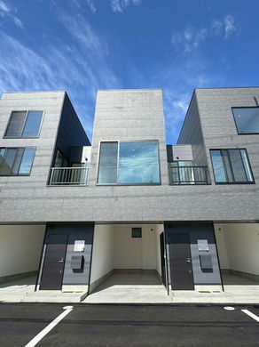 新築：摂津市のガレージハウス（SOHO・倉庫・事務所・住居使用OK）