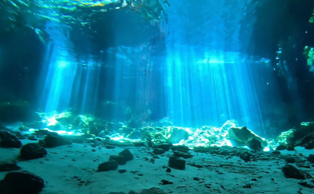 Dos Ojos Cenotes Manta Divers Cancun
