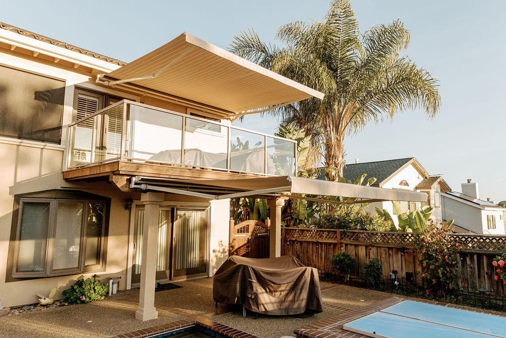 4 Reasons to Get a Motorized Retractable Patio Awning
