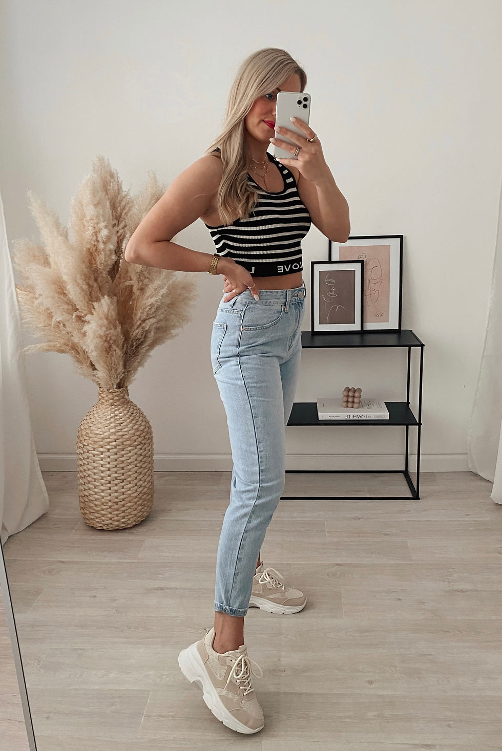 Miniaturbild: MOM-JEANS 0269