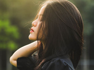 How to Release Toxic Female Friends: A Guide to Letting Go With Grace