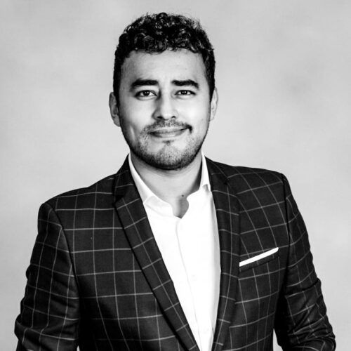 HerveyArteaga-e1651522628549-500x500.jpg